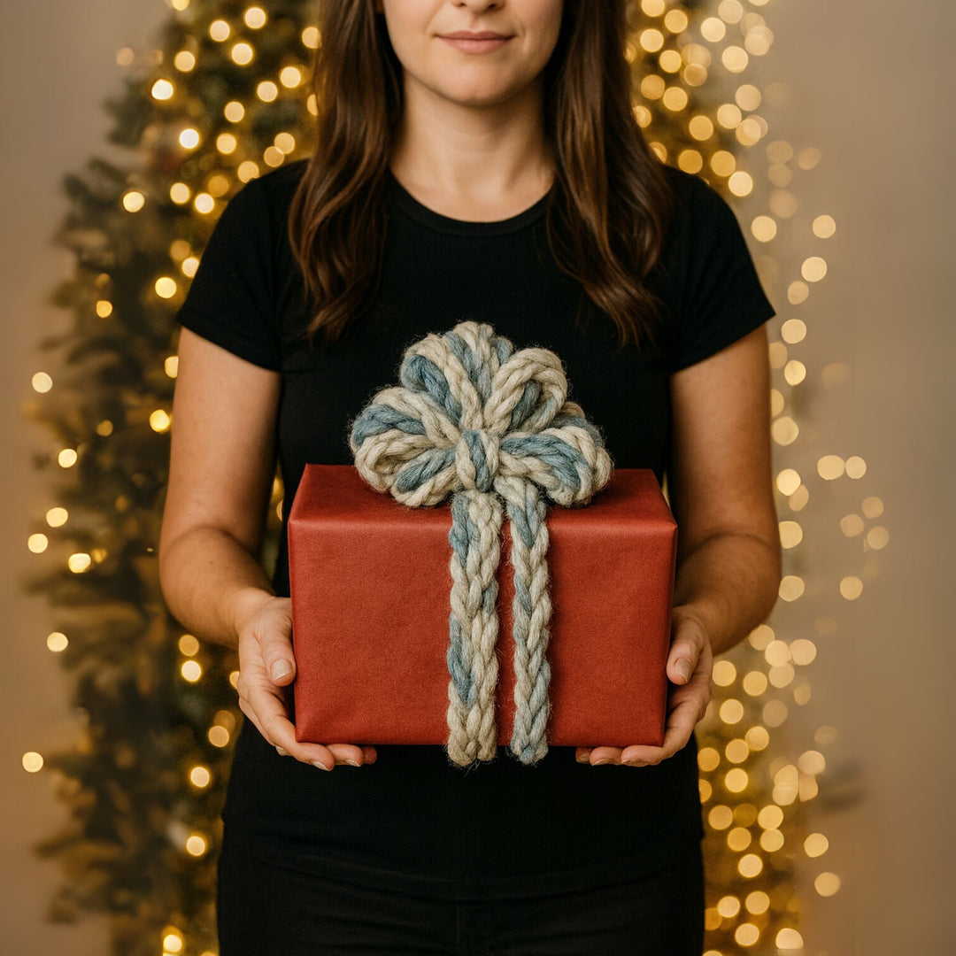 Darn Good Yarn: Crochet Pom Gift Bow Pattern – Handmade Reusable Gift Wrap Accent with Chunky Wool Yarn, Patterns